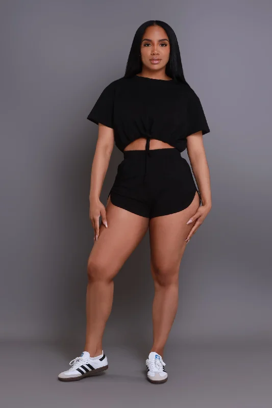 high-notes-cropped-shorts-set-black