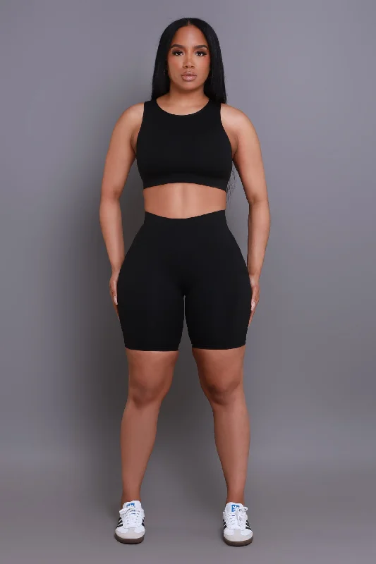 tone-up-cropped-biker-short-set-black