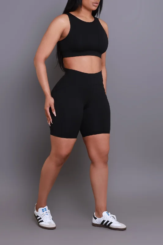 tone-up-cropped-biker-short-set-black