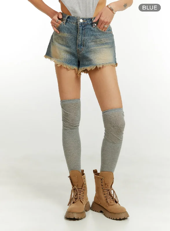 destroyed-hem-denim-shorts-cu421