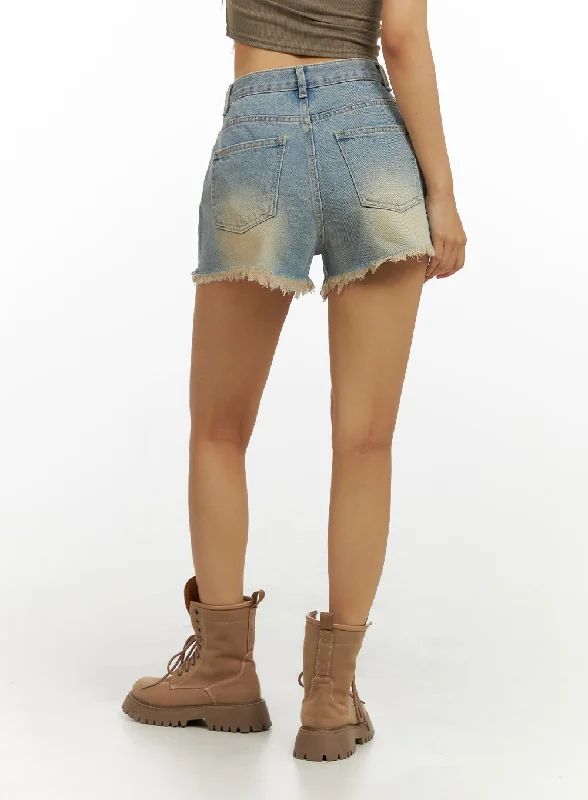 destroyed-hem-denim-shorts-iu412