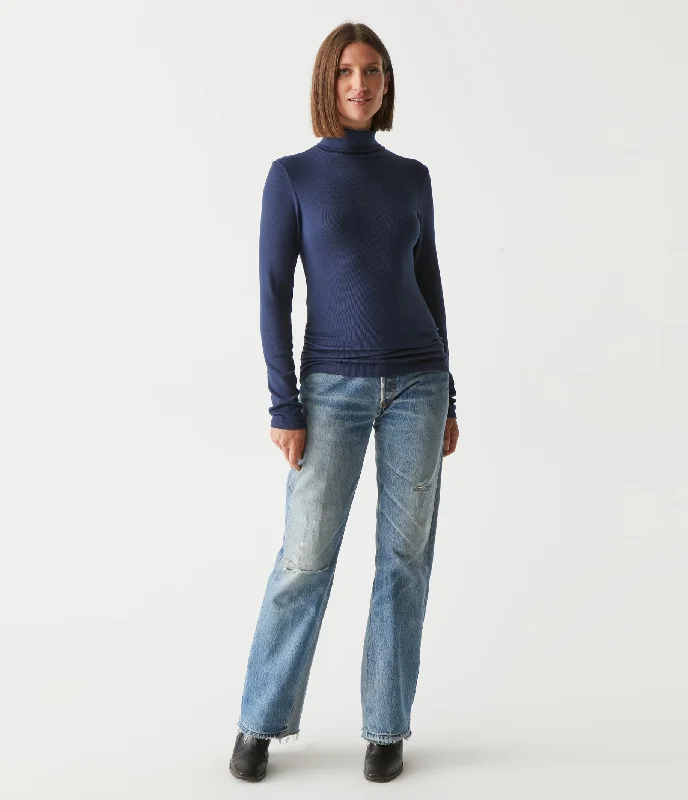 beck-ribbed-turtleneck-tee-25004