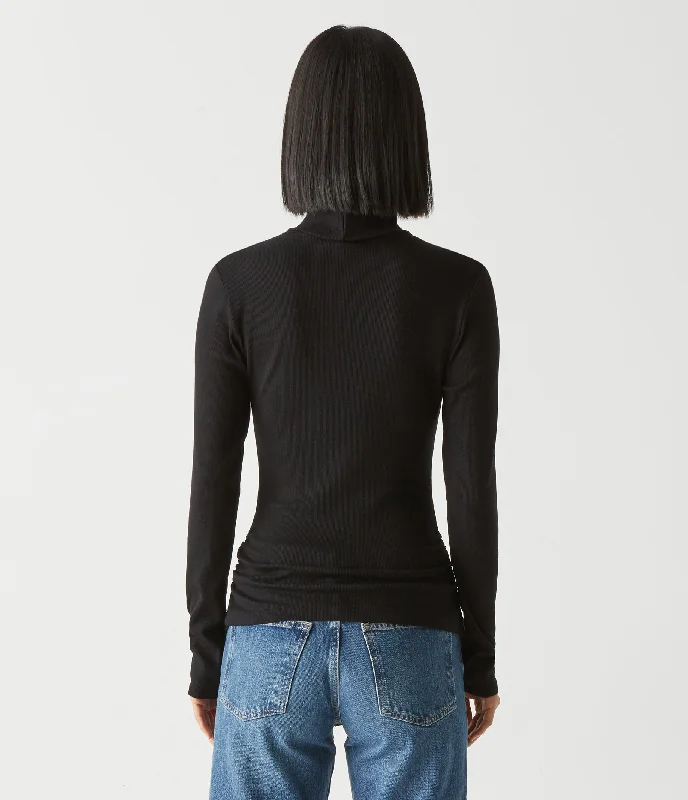 beck-ribbed-turtleneck-tee-25004