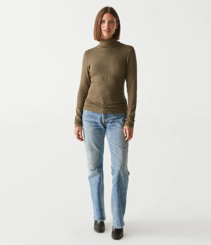 beck-ribbed-turtleneck-tee-25004