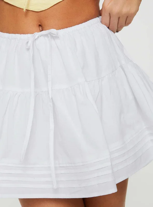 brookson-mini-skirt-white