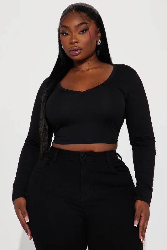 carly-v-neck-crop-long-sleeve-tee-black