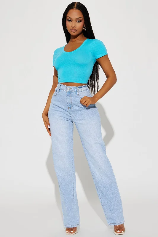 carly-v-neck-crop-tee-aqua