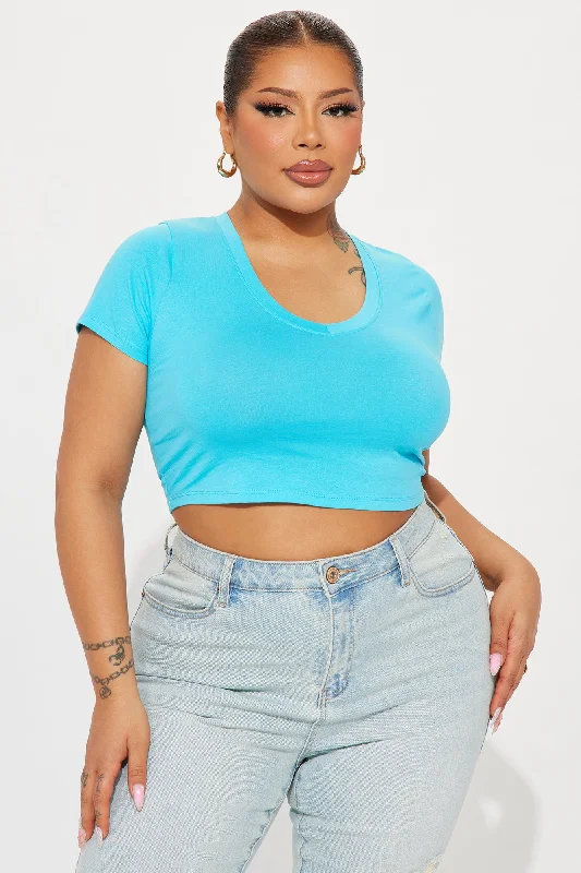 carly-v-neck-crop-tee-aqua