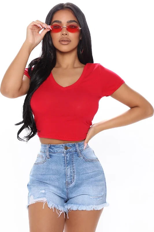 Carly V Neck Crop Tee - Red