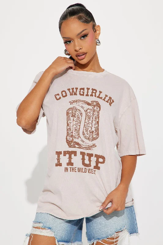 Cowgirlin It Up Oversized Washed Tee - Sand