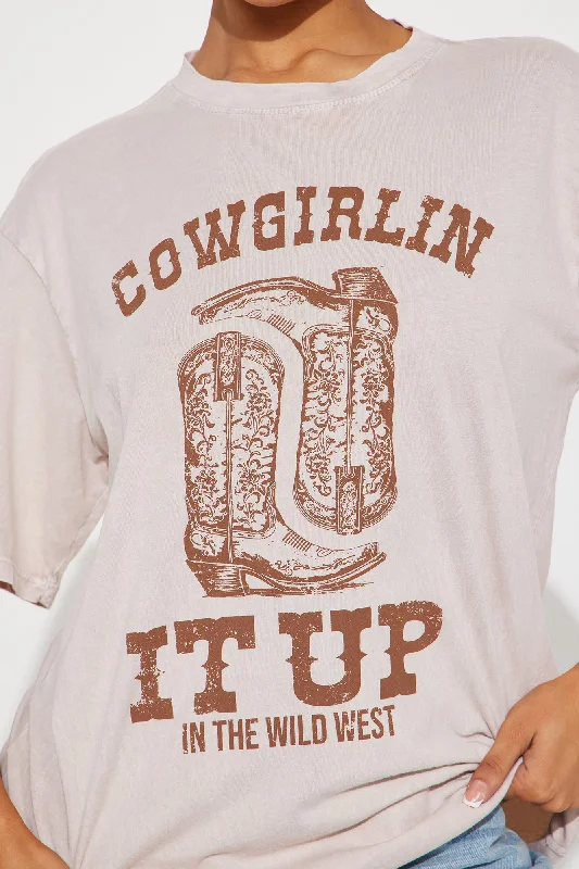 cowgirlin-it-up-oversized-washed-tee-sand