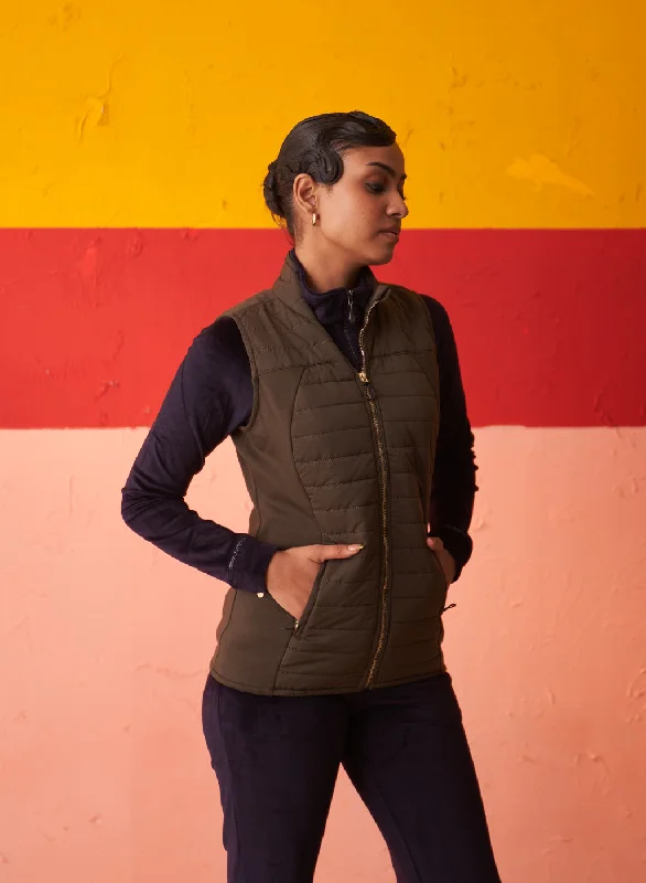 green-sleeveless-high-neck-jacket-for-women-with-pockets