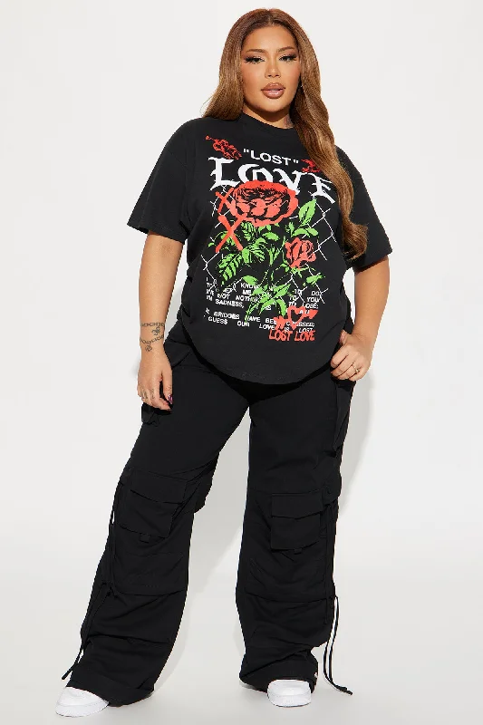 lost-in-love-roses-tee-black