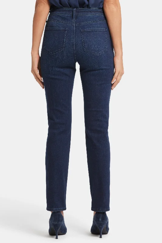 sheri-slim-jeans-in-petite-basin