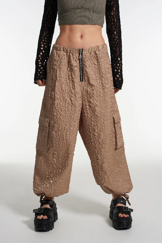 storm-parachute-pants-1