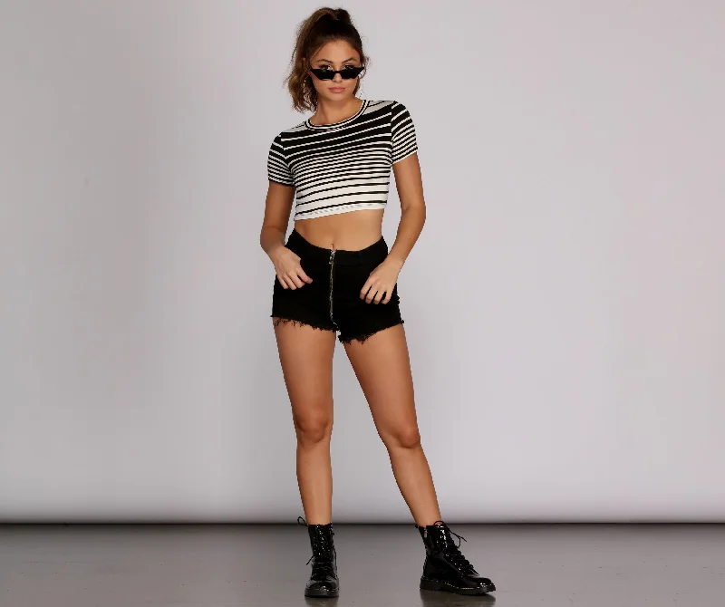 striped-stunner-crop-tee-060020143901