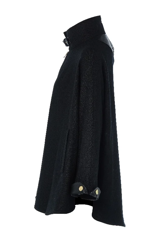 the-classic-cape-black