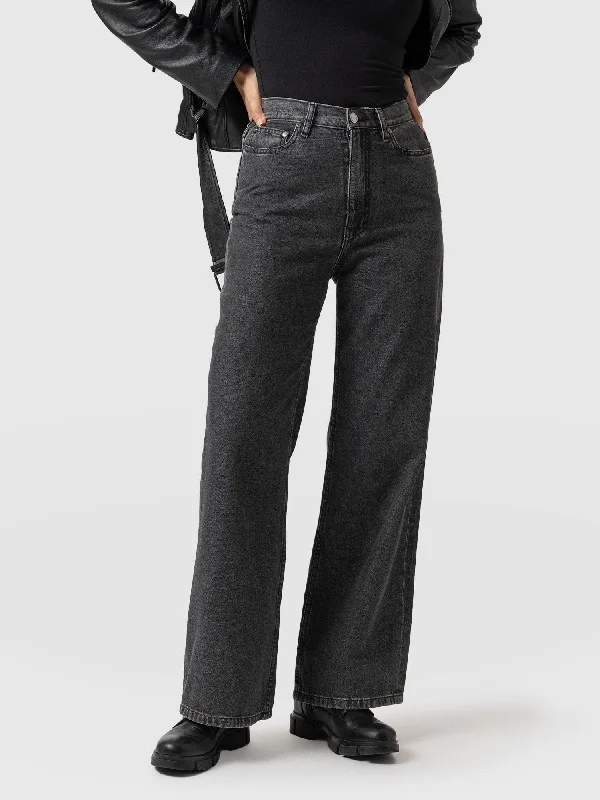 wide-leg-flare-jeans-black-denim