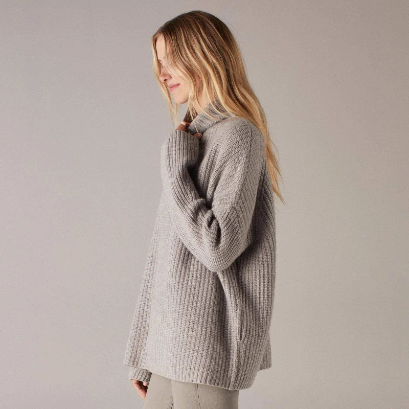 wool-cashmere-oversized-ribbed-turtleneck