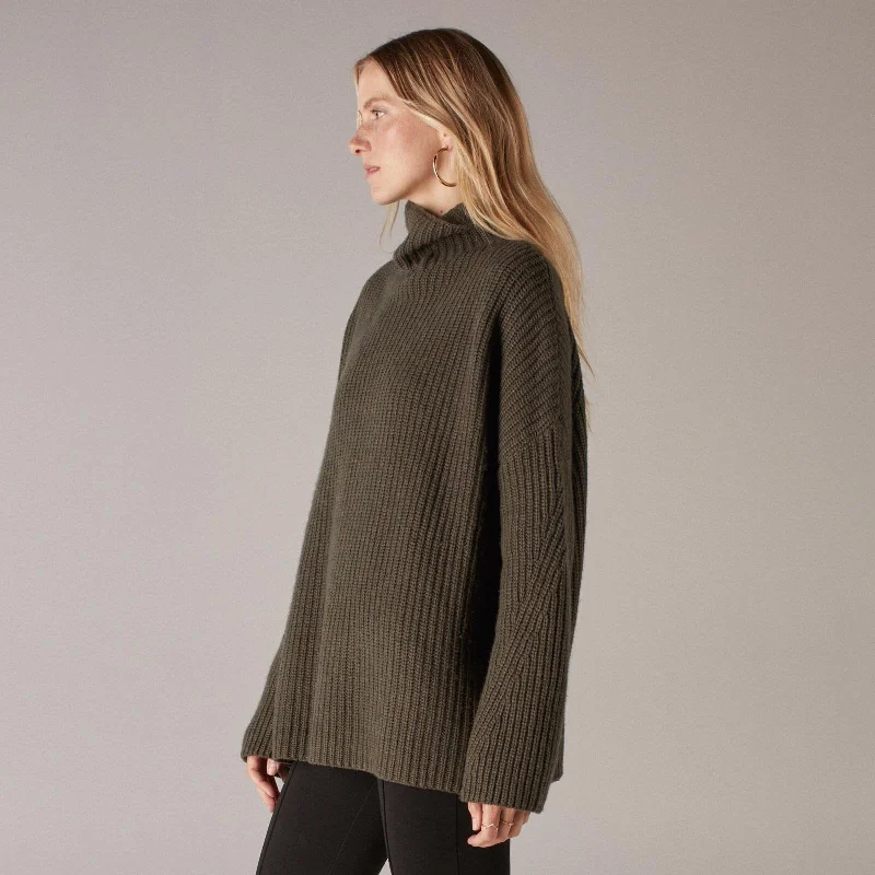 wool-cashmere-oversized-ribbed-turtleneck